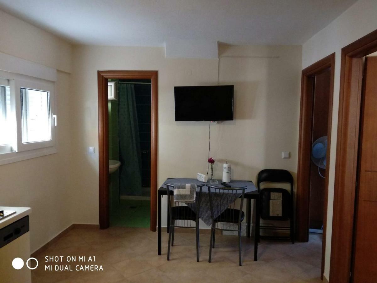 Kalives Summer House Apartment
