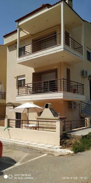 Kalives Summer House Apartment